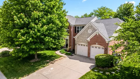 1111 Bayswater Dr, Union, KY 41091