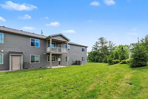Exterior - 1305 Ruby Hill Ln, Florence, KY 41042 photo 6 of 12