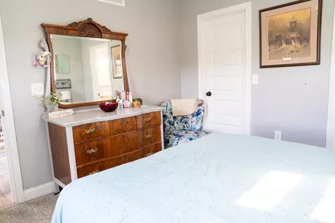 Bedroom - 4355 Keefer Rd, Corinth, KY 41010 photo 11 of 12