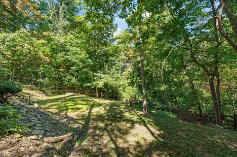 Exterior - 1060 Jackson Rd, Park Hills, KY 41011 photo 8 of 14