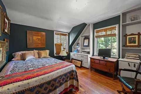 Bedroom - 1060 Jackson Rd, Park Hills, KY 41011 photo 1 of 5