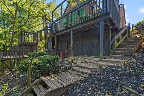 Exterior - 1060 Jackson Rd, Park Hills, KY 41011 photo 9 of 14