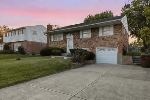 16 Shenandoah Dr, Florence, KY 41042