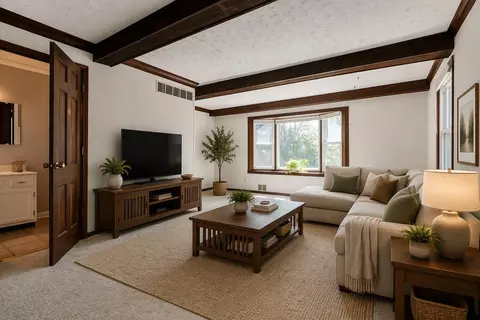 Living - 49 Arcadia Ave, Lakeside Park, KY 41017 photo 5 of 6