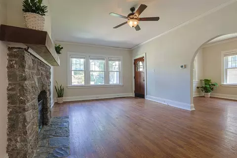 Living - 49 Arcadia Ave, Lakeside Park, KY 41017 photo 2 of 6