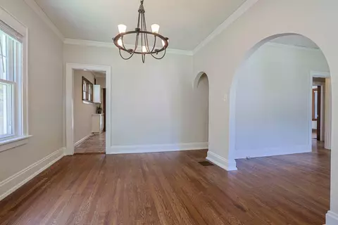 Living - 49 Arcadia Ave, Lakeside Park, KY 41017 photo 4 of 6