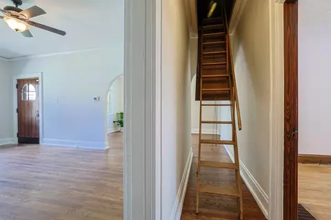 Entry Way - 49 Arcadia Ave, Lakeside Park, KY 41017 photo 1 of 3