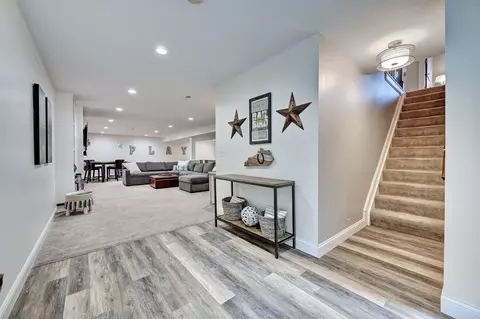 Entry Way - 847 Pinehurst Dr, Edgewood, KY 41017 photo 3 of 4