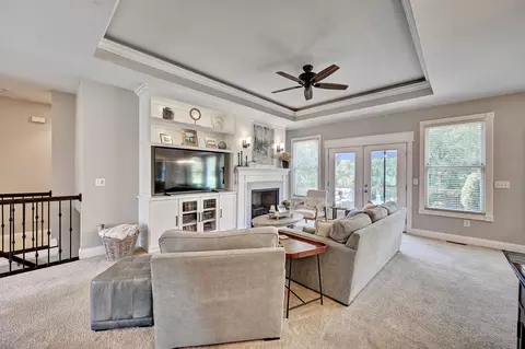 Living - 847 Pinehurst Dr, Edgewood, KY 41017 photo 1 of 5
