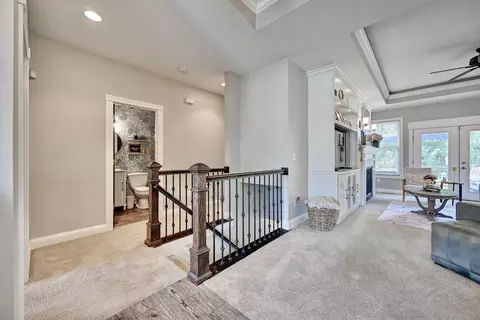 Entry Way - 847 Pinehurst Dr, Edgewood, KY 41017 photo 2 of 4