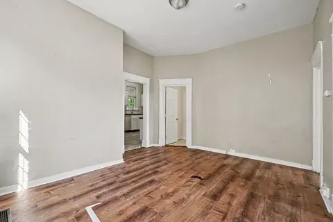 Living - 1809 Russell St, Covington, KY 41014 photo 6 of 6