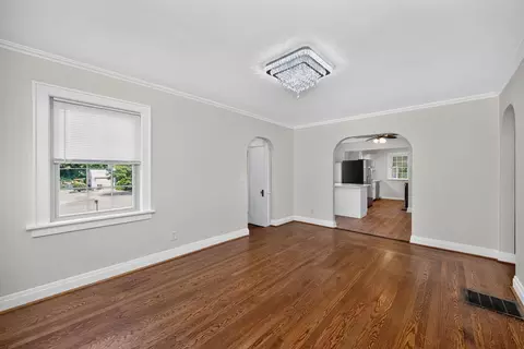 Living - 73 Dudley Rd, Edgewood, KY 41017 photo 3 of 7