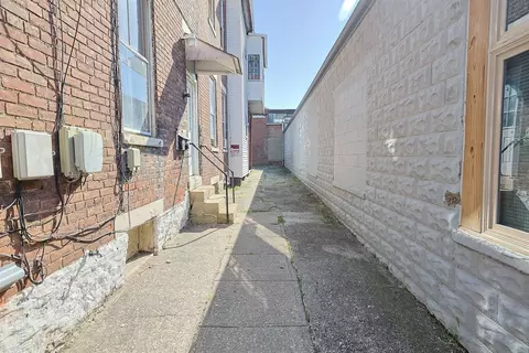 1552 Eastern Ave, Covington, KY 41011 photo 2