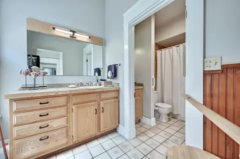 Bath - 210 E 5th St, Covington, KY 41011 photo 3 of 4