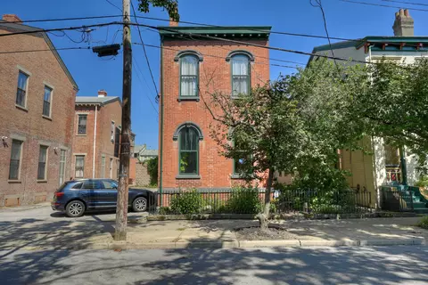 Exterior - 210 E 5th St, Covington, KY 41011 photo 2 of 6