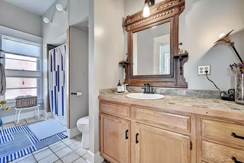 Bath - 210 E 5th St, Covington, KY 41011 photo 2 of 4