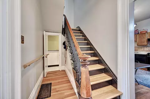 Entry Way - 210 E 5th St, Covington, KY 41011 photo 3 of 6