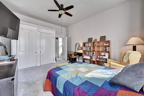 Bedroom - 210 E 5th St, Covington, KY 41011 photo 2 of 3