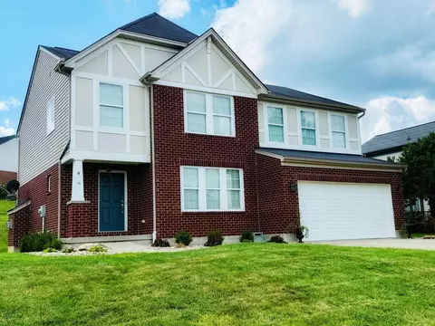 4 Rockledge Ct, Alexandria, KY 41001