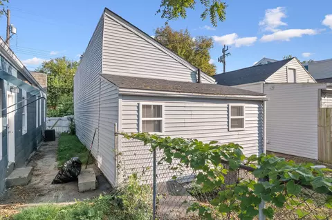 Exterior - 309 E 13th St, Covington, KY 41011 photo 6 of 8