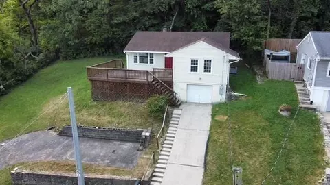 31 Loraine Ct, Covington, KY 41015
