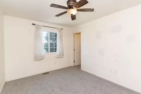 Bedroom - 82 High St, Walton, KY 41094 photo 4 of 6