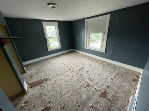 Bedroom - 1822 Jefferson Ave, Covington, KY 41014 photo 2 of 3