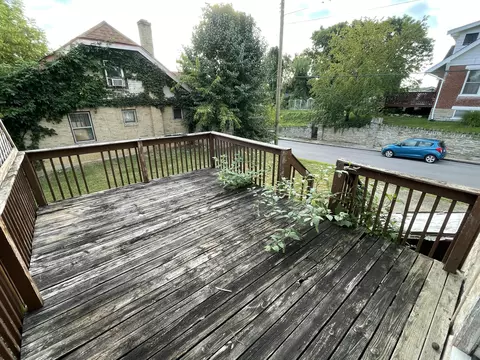 Exterior - 1822 Jefferson Ave, Covington, KY 41014 photo 3 of 5