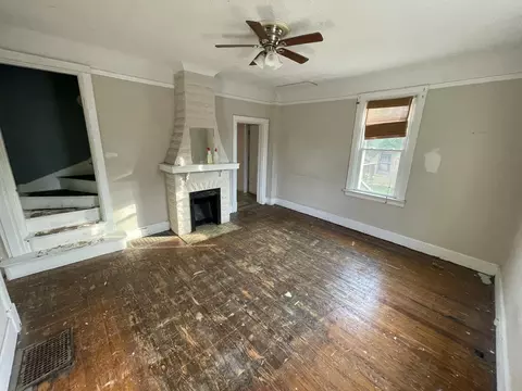 Living - 1822 Jefferson Ave, Covington, KY 41014 photo 1 of 1