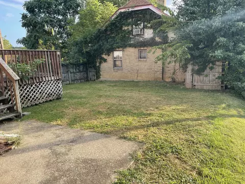 Exterior - 1822 Jefferson Ave, Covington, KY 41014 photo 5 of 5