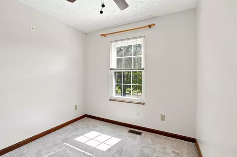 Bedroom - 3738 Jonathan Dr, Hebron, KY 41048 photo 6 of 7