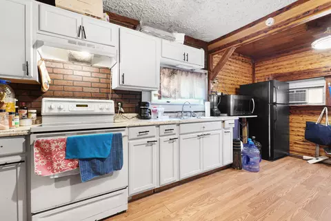 Kitchen - 3085 Point Pleasant Rd, Hebron, KY 41048 photo 4 of 4