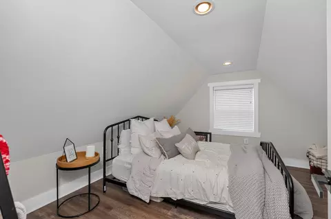 Bedroom - 1826 Scott Blvd, Covington, KY 41014 photo 3 of 4