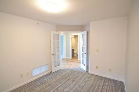 Bedroom - 2205 Rolling Hills Dr, Covington, KY 41017 photo 1 of 3