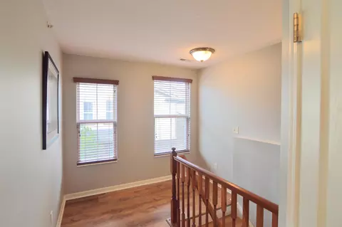 Entry Way - 2205 Rolling Hills Dr, Covington, KY 41017 photo 3 of 4
