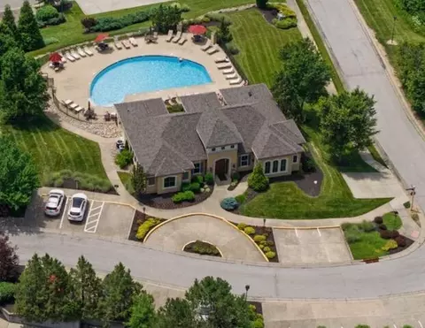 View/Area - 2205 Rolling Hills Dr, Covington, KY 41017 photo 2 of 2