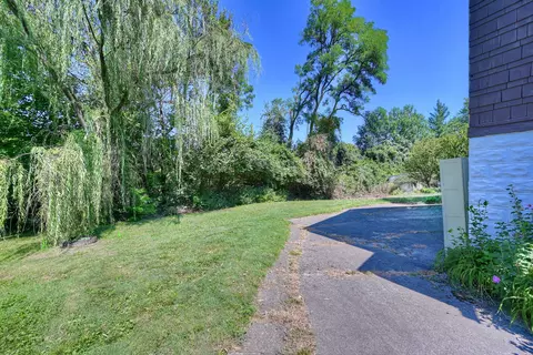 Exterior - 1116 Cecelia Ave, Park Hills, KY 41011 photo 6 of 7
