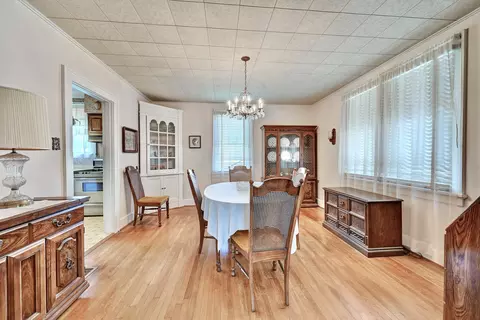 Dining - 1116 Cecelia Ave, Park Hills, KY 41011 photo 1 of 2