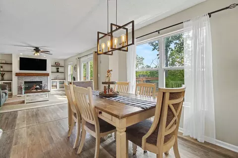 Dining - 2250 Gribble Dr, Covington, KY 41017 photo 1 of 1