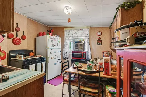 Kitchen - 3605 Glenn Ave, Covington, KY 41015 photo 4 of 5