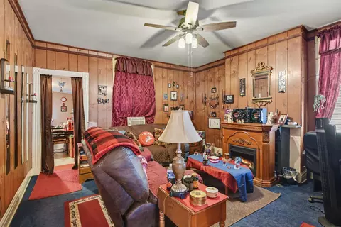 Living - 3605 Glenn Ave, Covington, KY 41015 photo 3 of 3