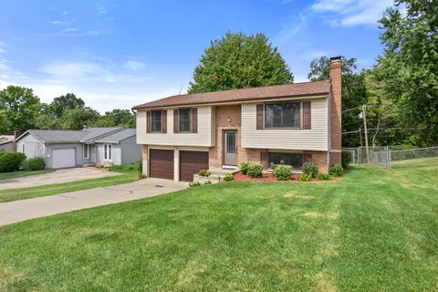 Exterior - 8 Crystal Lake Dr, Covington, KY 41017 photo 7 of 7