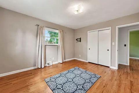 Bedroom - 112 Warwick Ct, Crestview Hills, KY 41017 photo 5 of 6