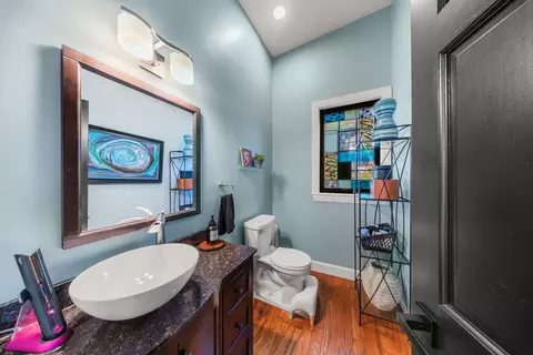 Bath - 300 View Pl, Covington, KY 41011 photo 6 of 6