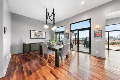 Dining - 300 View Pl, Covington, KY 41011 photo 2 of 3