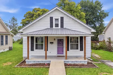 307 Barkley St, Falmouth, KY 41040