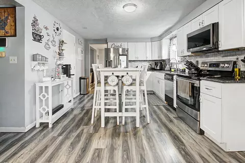 Kitchen - 24 Hideaway Dr, Covington, KY 41017 photo 1 of 3