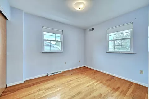 Bedroom - 249 N Ashbrook Cir, Lakeside Park, KY 41017 photo 10 of 10