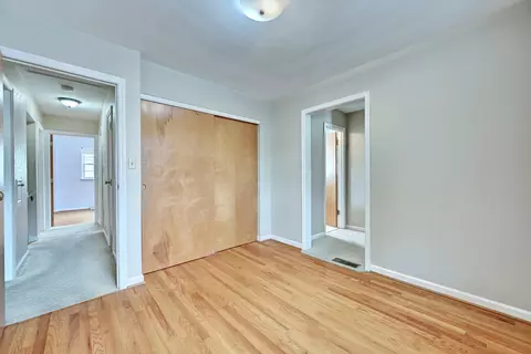 Bedroom - 249 N Ashbrook Cir, Lakeside Park, KY 41017 photo 5 of 10