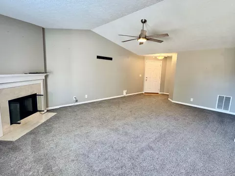 Living - 302 Mendocino Ct #303, Cold Spring, KY 41076 photo 1 of 8